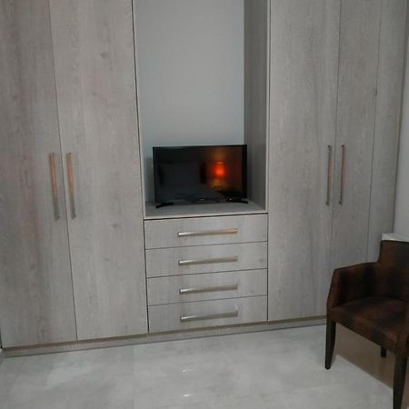Arxontia 2 Apartment Каламата Екстериор снимка