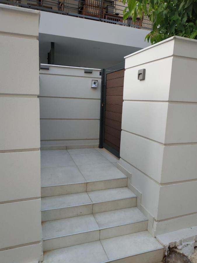 Arxontia 2 Apartment Каламата Екстериор снимка