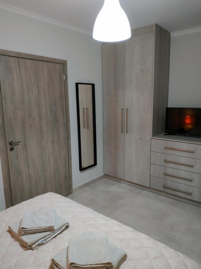 Arxontia 2 Apartment Каламата Екстериор снимка
